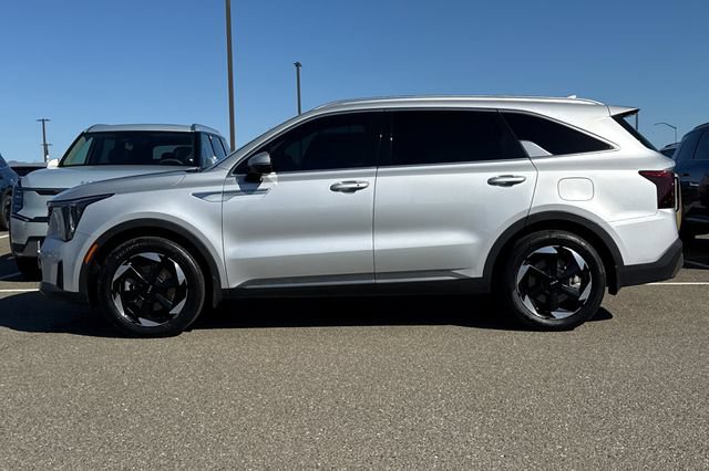 Certified 2025 Kia Sorento EX AWD/4WD image 9
