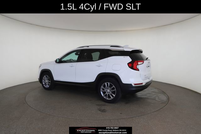 Used 2023 GMC Terrain SLT image 10