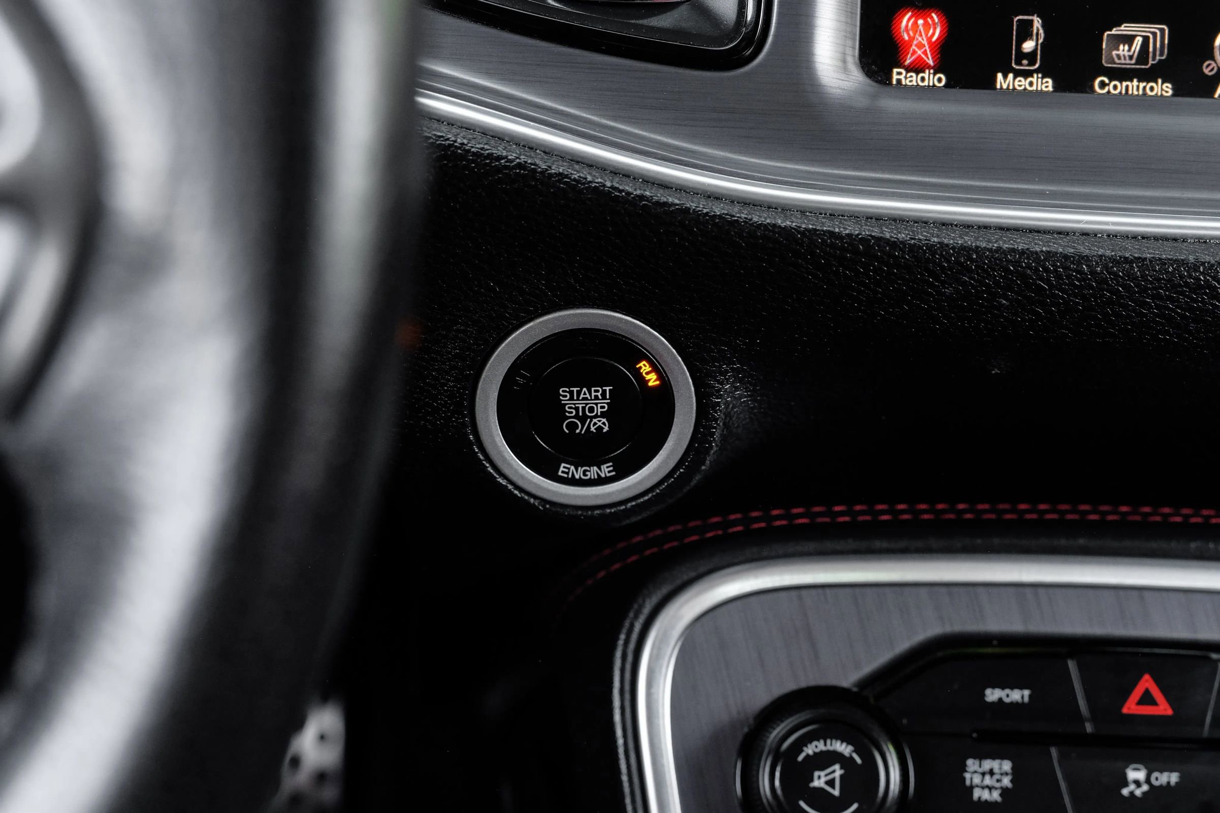 Used 2016 Dodge Challenger R/T Plus image 27