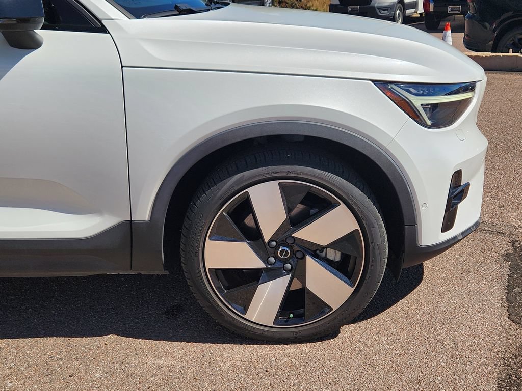 Used 2023 Volvo C40 P8 Recharge Ultimate AWD/4WD image 29