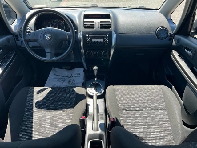 Used 2008 Suzuki SX4 Hatchback FWD image 10
