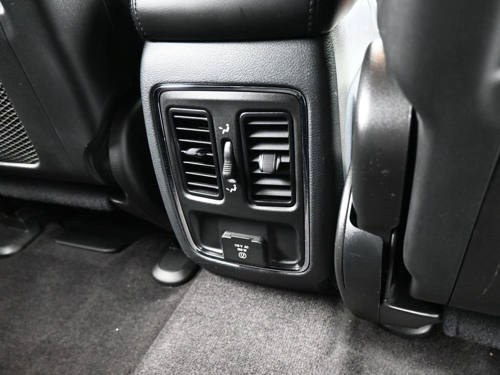 Used 2018 Jeep Grand Cherokee Altitude image 35