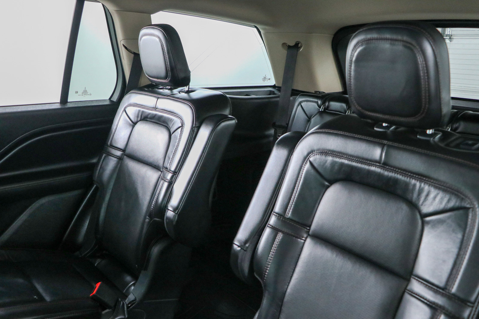 Used 2021 Lincoln Aviator Reserve w/ Equipment Group 201A AWD/4WD image 25
