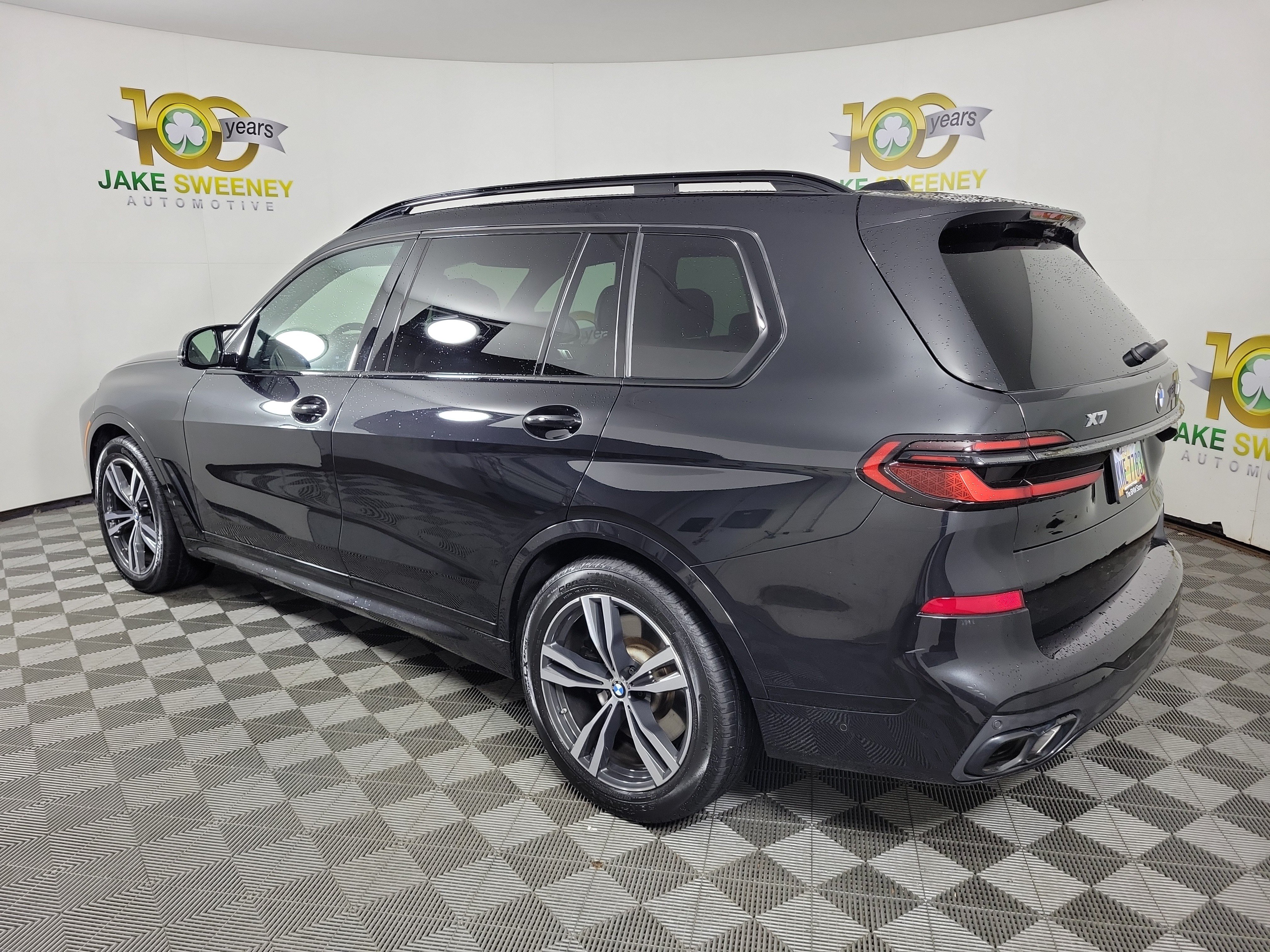 Certified 2025 BMW X7 M60i AWD/4WD image 5