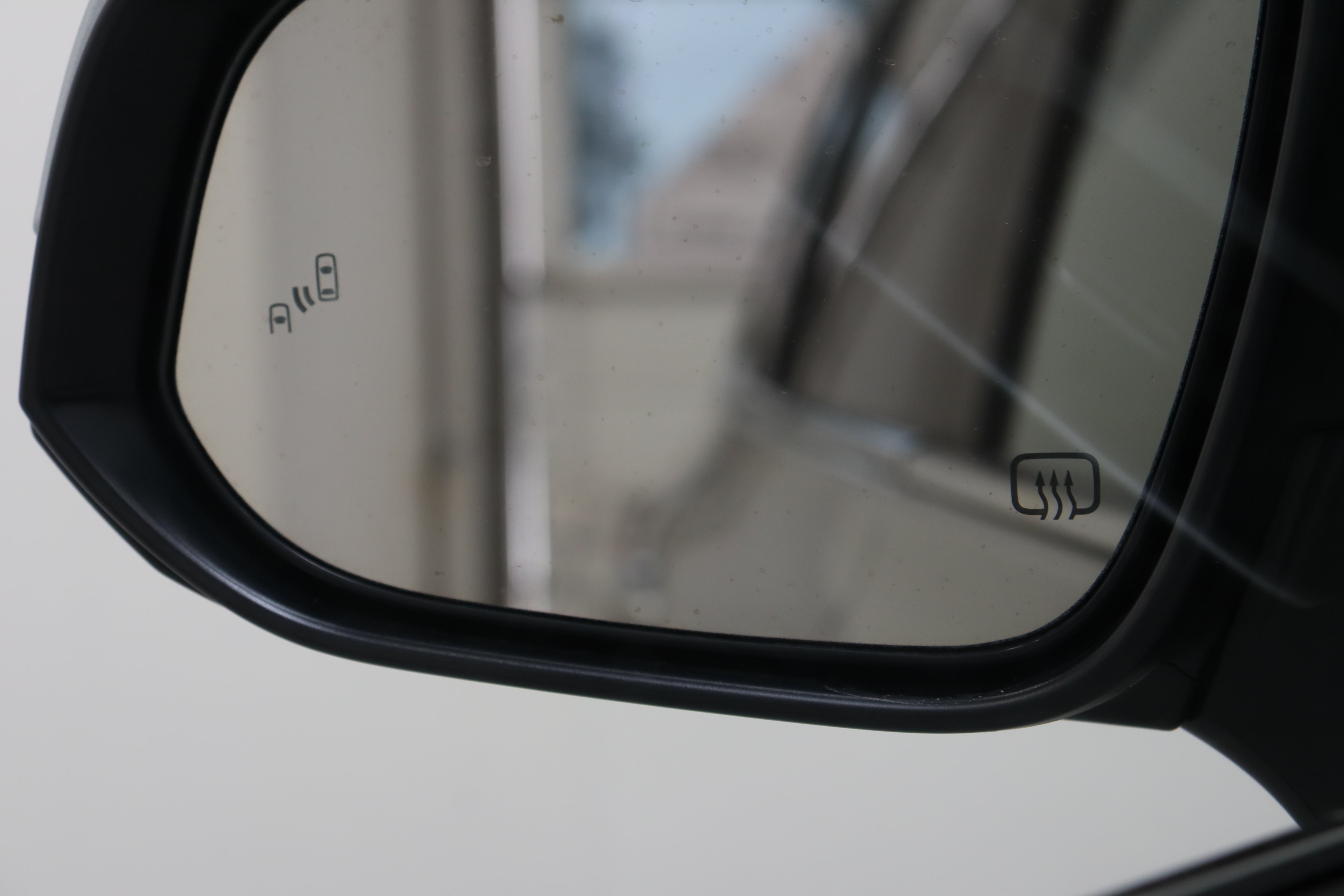 Certified 2025 Toyota Highlander LE FWD image 22