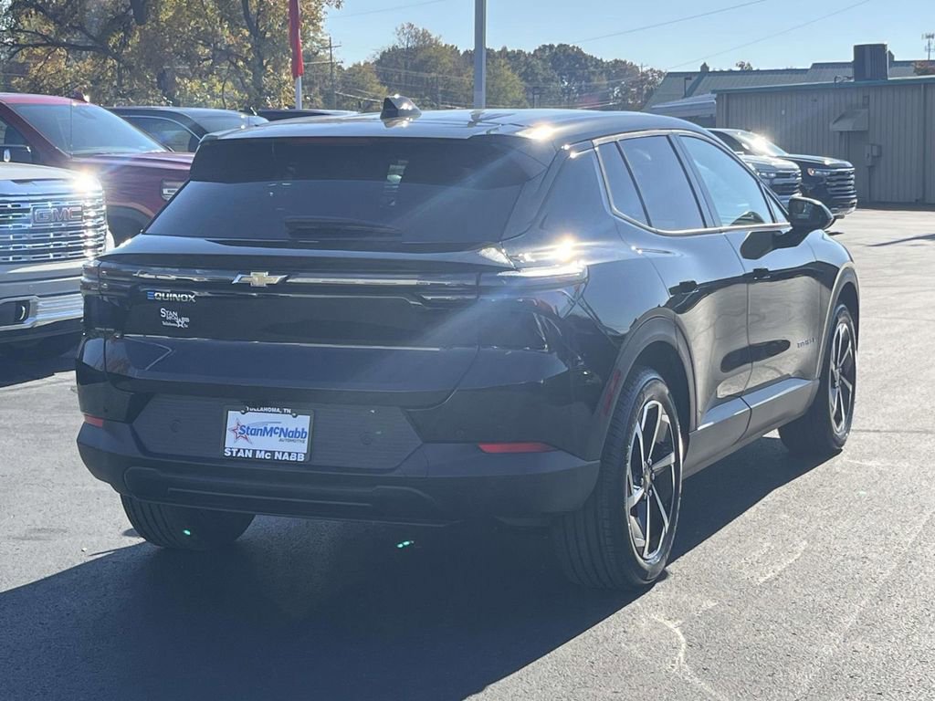 New 2026 Chevrolet Equinox EV LT image 7