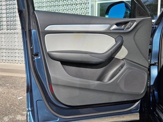 Used 2018 Audi Q3 2.0T Premium image 9