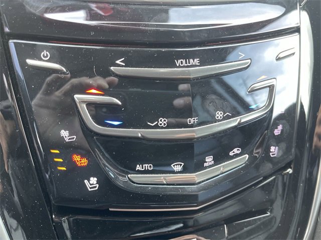 Used 2020 Cadillac Escalade Luxury image 19