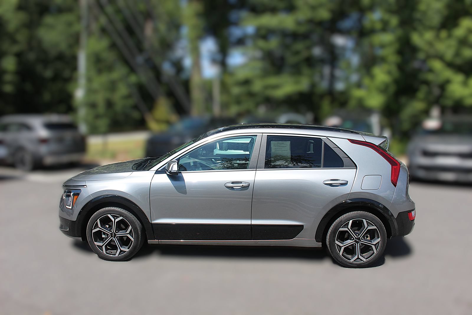 Certified 2024 Kia Niro EX Touring FWD image 5