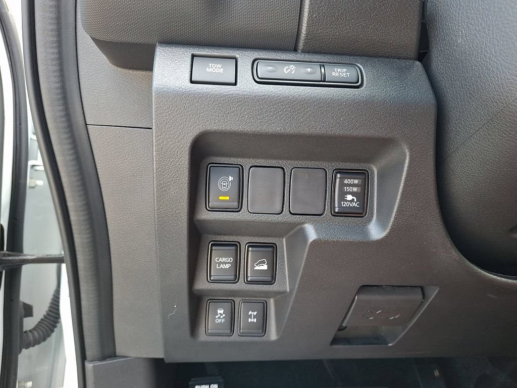 Used 2023 Nissan Frontier PRO-4X w/ Pro-4X Premium Package AWD/4WD image 28