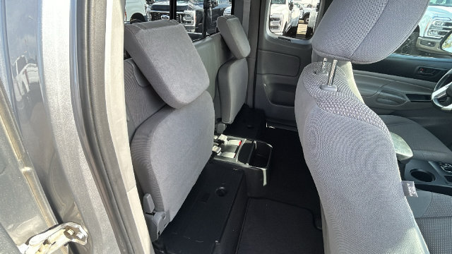 Used 2014 Toyota Tacoma 2WD Access Cab w/ Convenience Package image 13