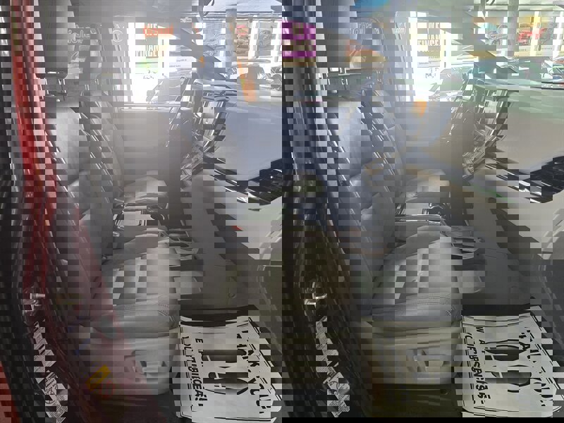 Used 2017 Toyota Sienna XLE w/ XLE Navigation Package image 14