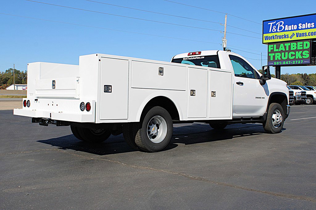 Used 2024 Chevrolet Silverado 3500 W/T w/ Snow Plow Prep Package image 5