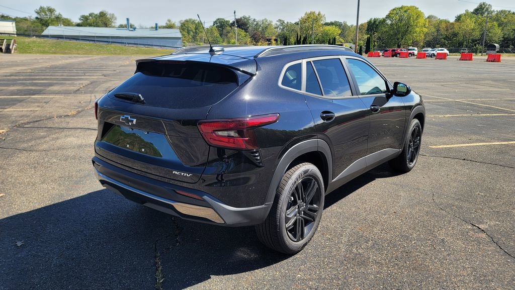 New 2026 Chevrolet Trax ACTIV w/ Driver Confidence Package image 12