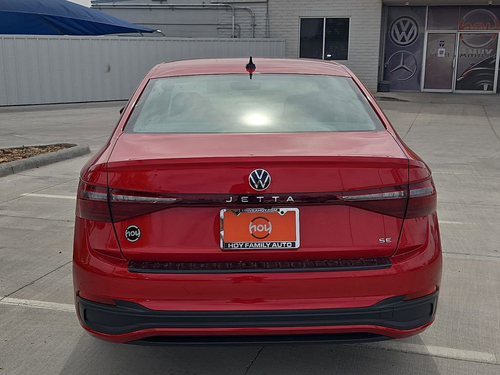 Used 2025 Volkswagen Jetta SE image 10
