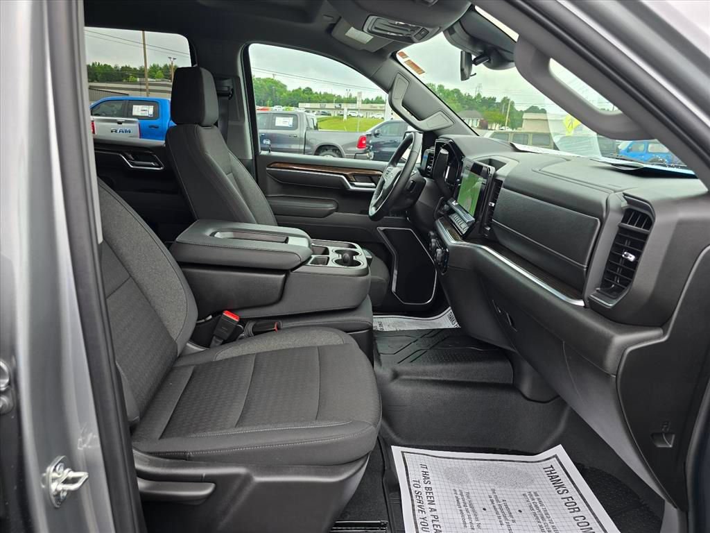 Used 2025 Chevrolet Silverado 1500 RST w/ Protection Package AWD/4WD image 14