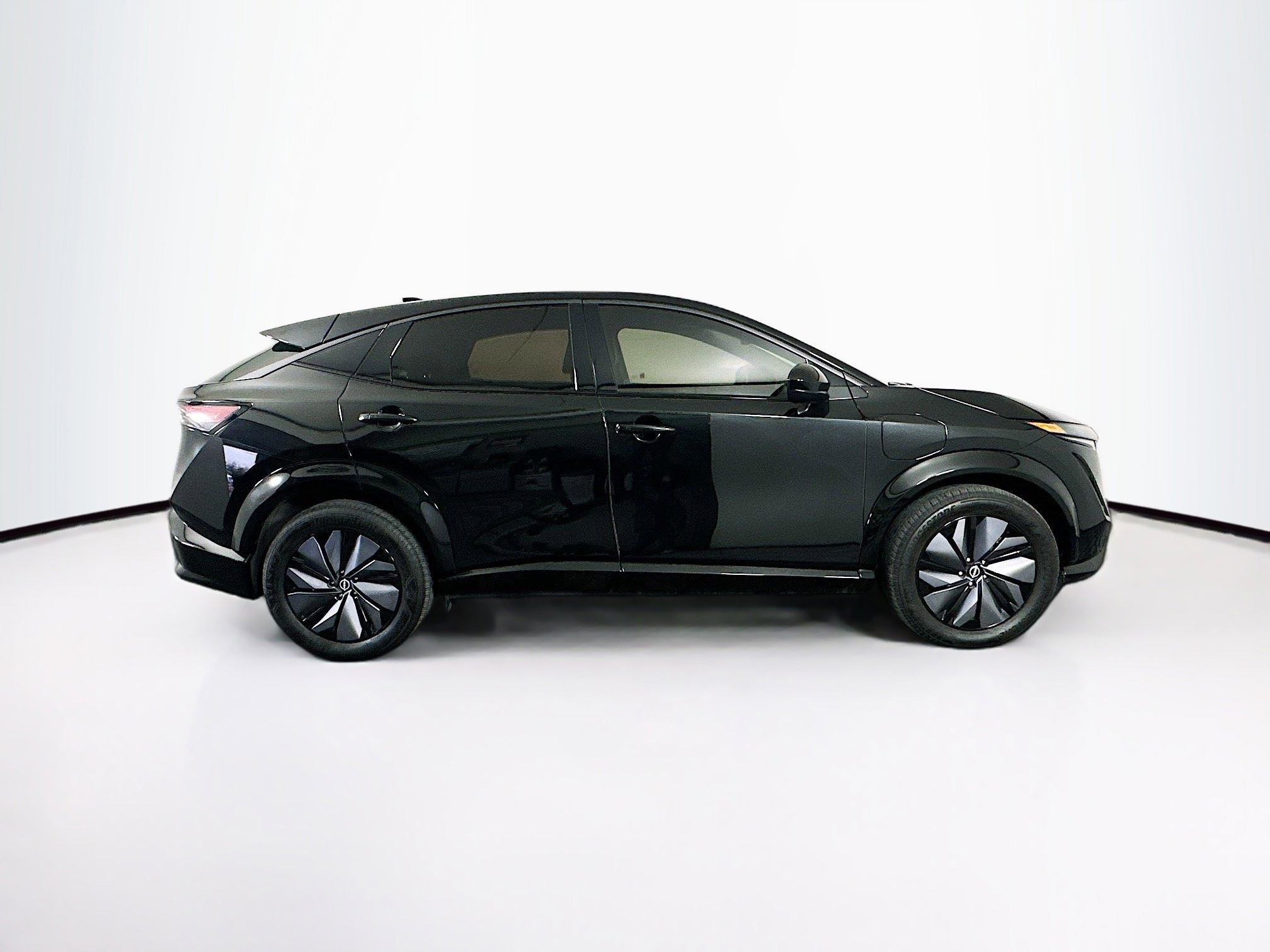 Used 2023 Nissan Ariya ENGAGE image 10