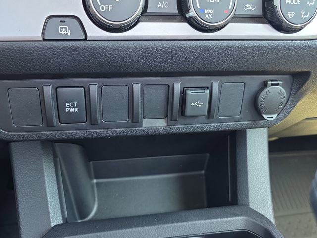 Used 2022 Toyota Tacoma SR image 22