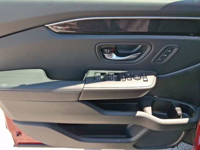 Used 2025 Honda Pilot Elite image 12