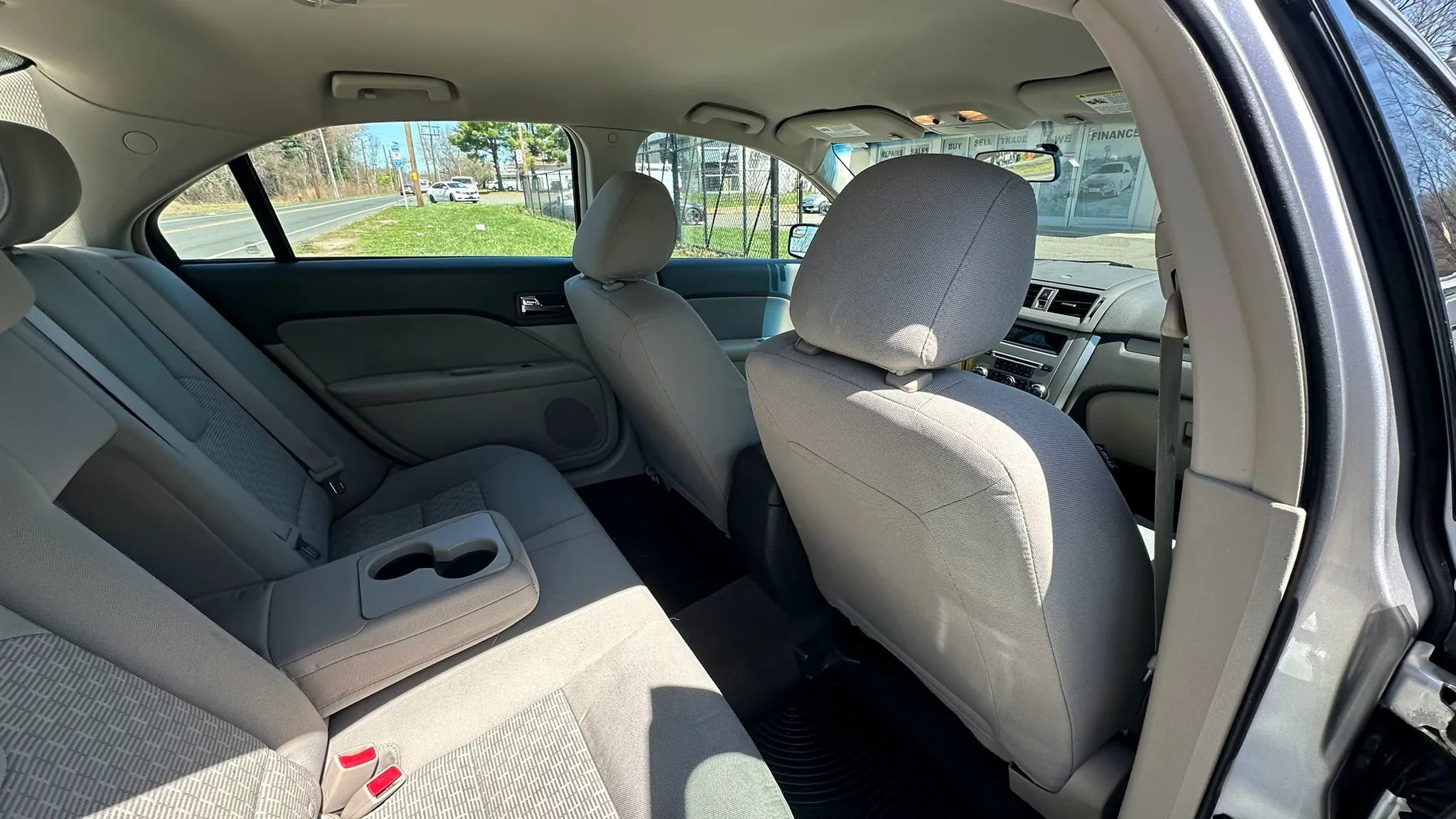 Used 2011 Ford Fusion S image 25