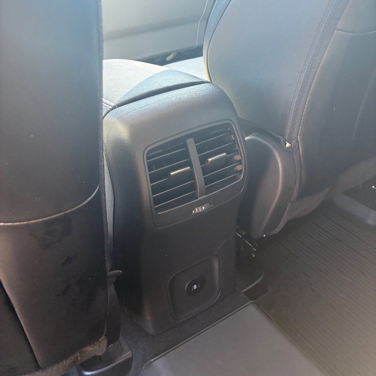 Used 2024 Ford Escape Platinum AWD/4WD image 26