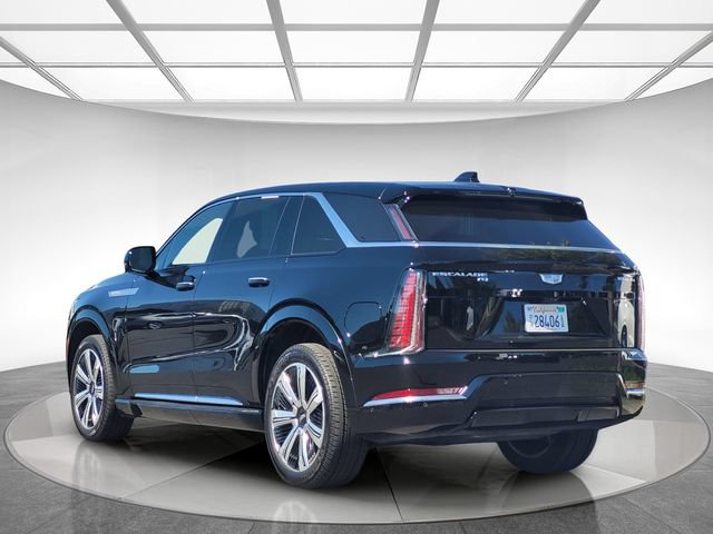 Certified 2025 Cadillac Escalade IQ Luxury 2 w/ LPO, Premium Carpet Package AWD/4WD image 6