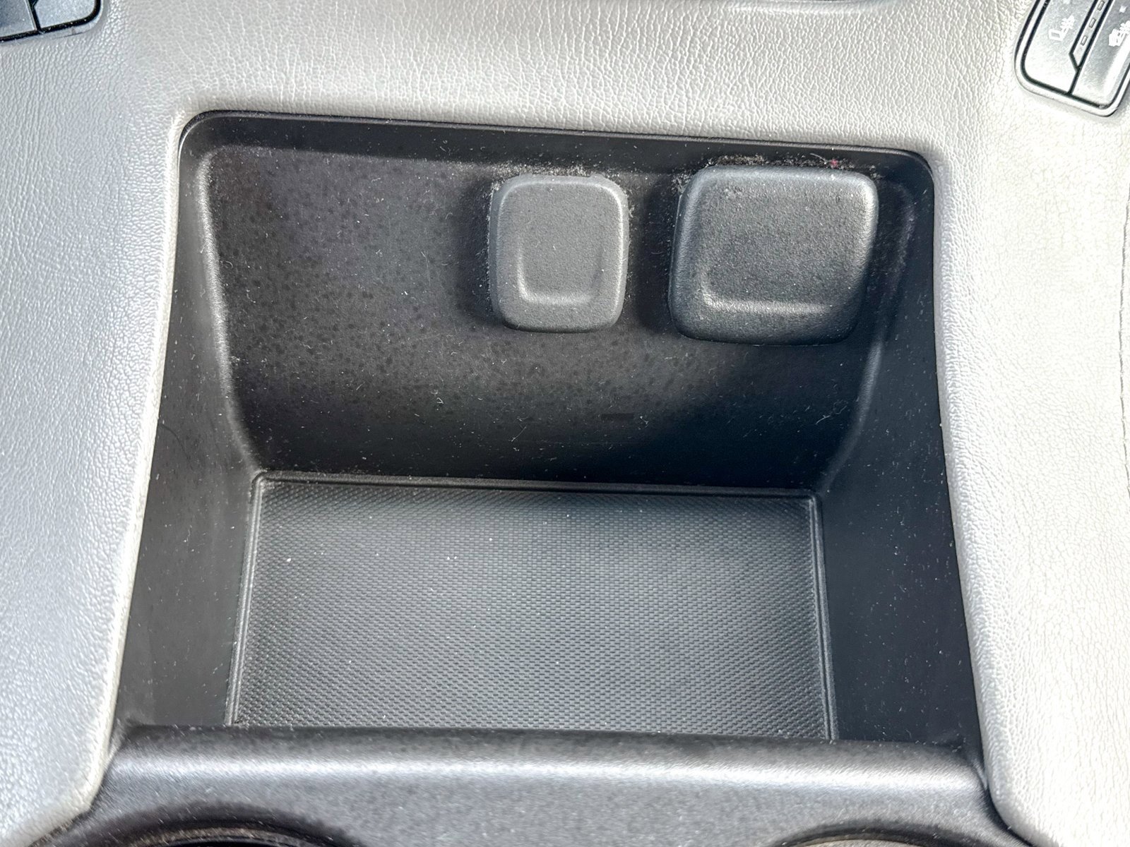 Used 2018 Chevrolet Suburban LT image 38