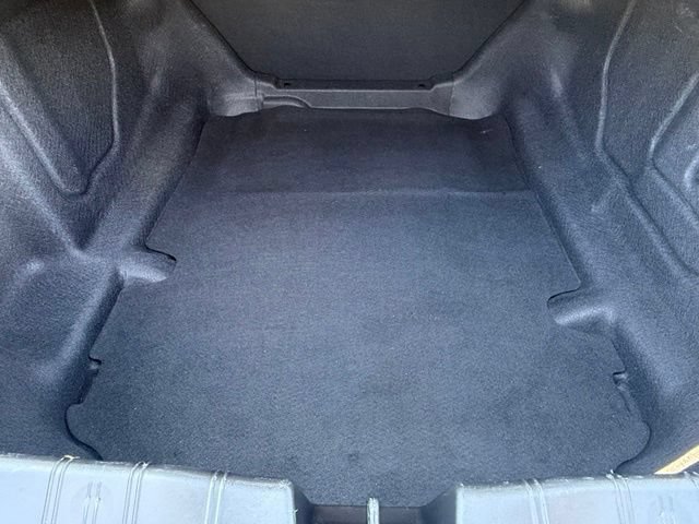 Used 2021 Chevrolet Camaro SS RWD image 16