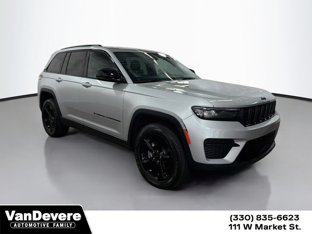 Used 2024 Jeep Grand Cherokee Altitude
