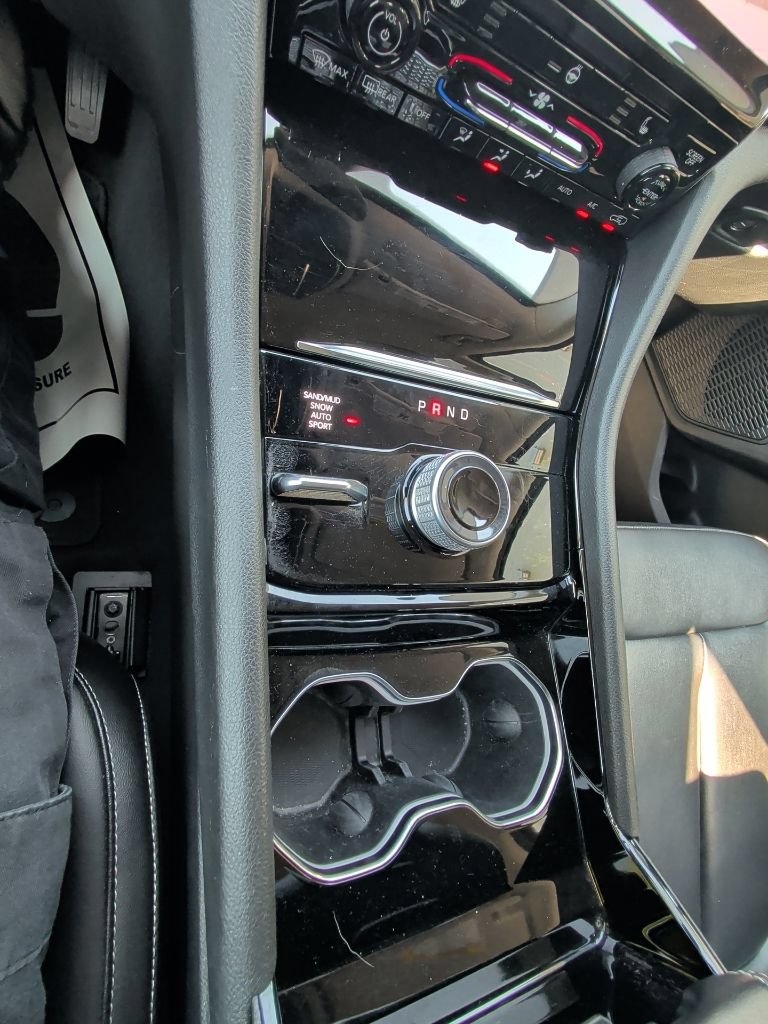 Used 2023 Jeep Grand Cherokee Limited AWD/4WD image 22