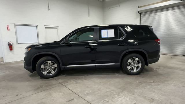 Used 2025 Honda Pilot EX-L image 8