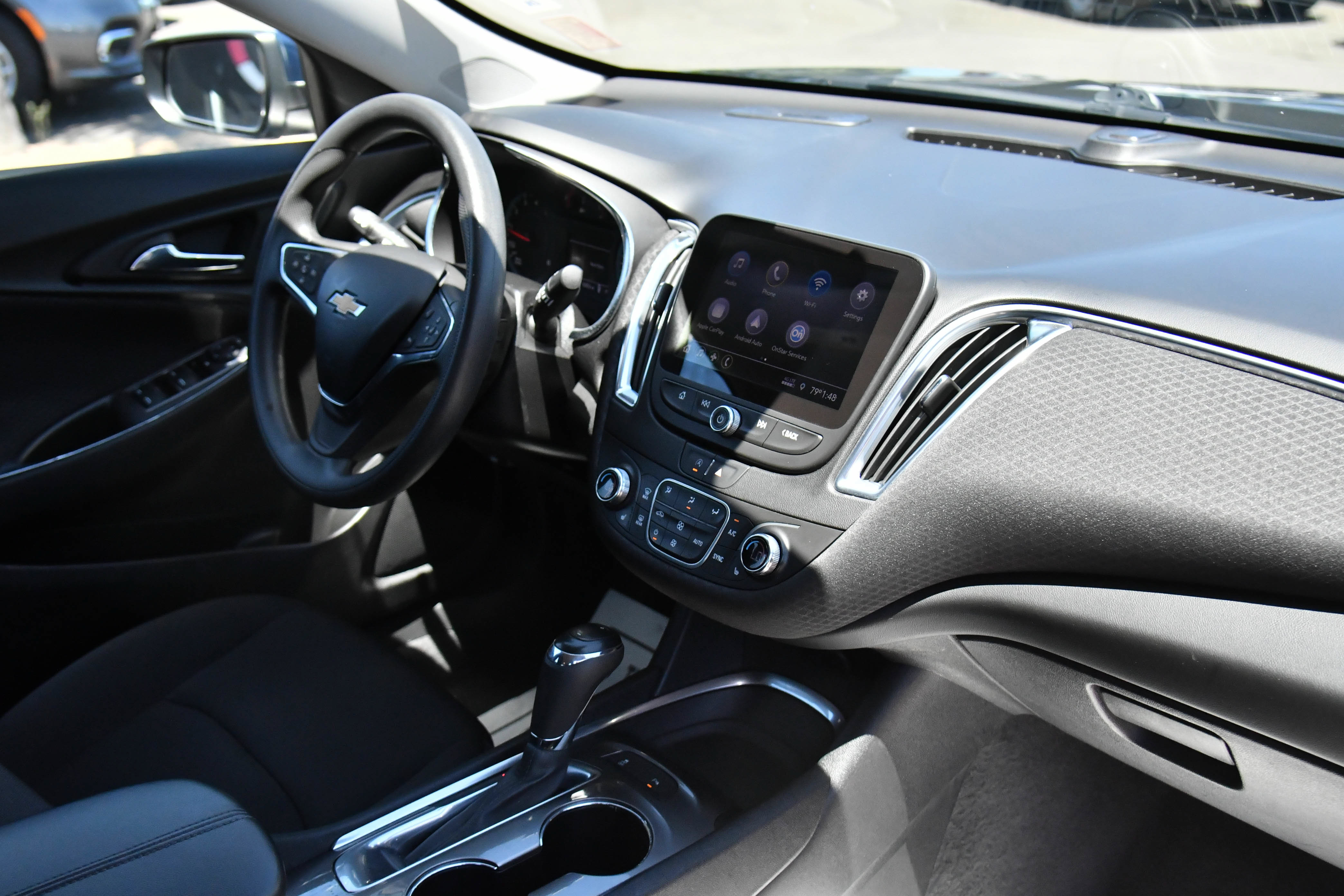 Used 2020 Chevrolet Malibu LT FWD image 40