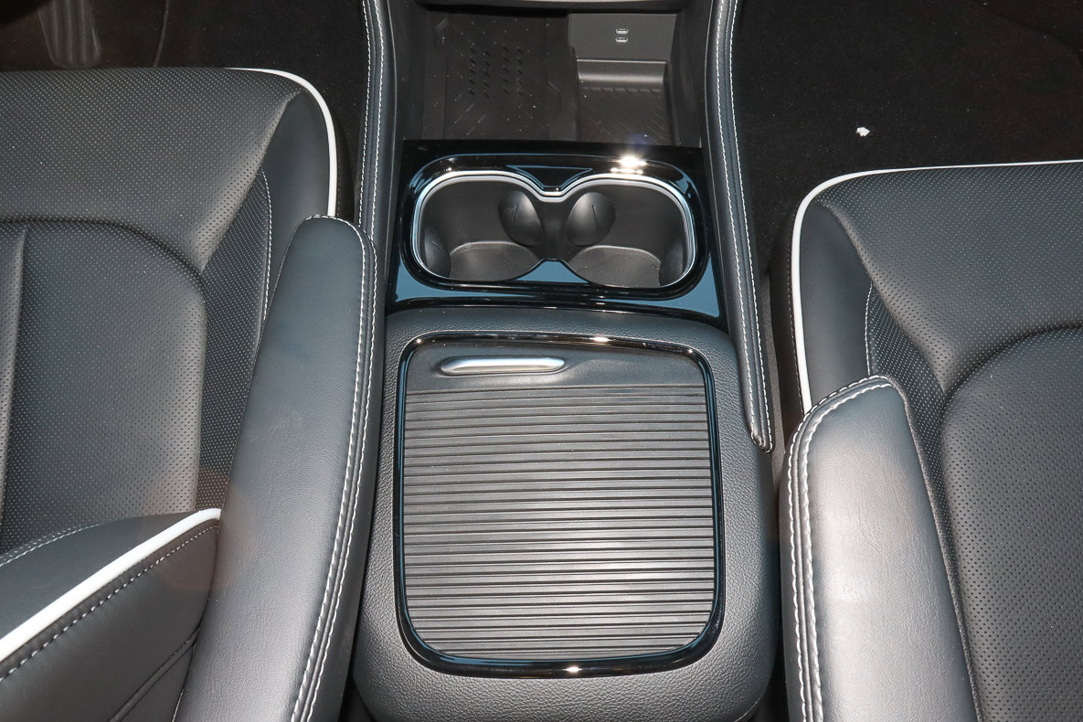 New 2026 Chrysler Pacifica Limited w/ S Appearance Package image 22