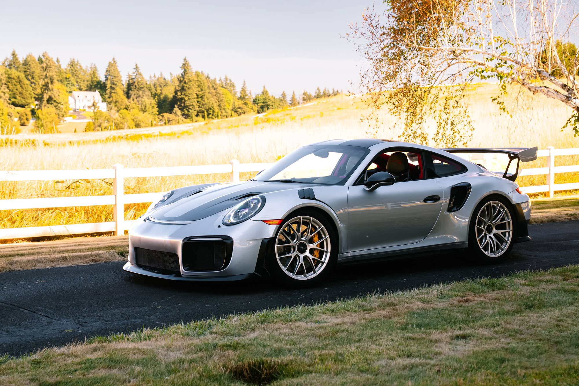 Used 2018 Porsche 911 GT2 RS w/ Weissach Package RWD image 16