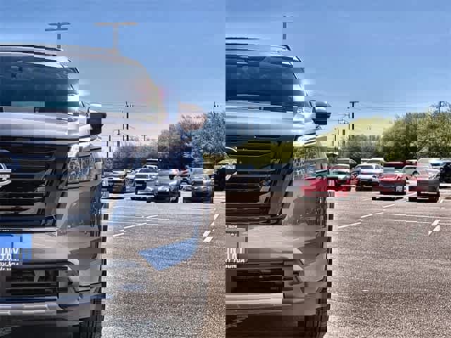 Used 2025 Nissan Pathfinder Platinum w/ Black Appearance Package image 11