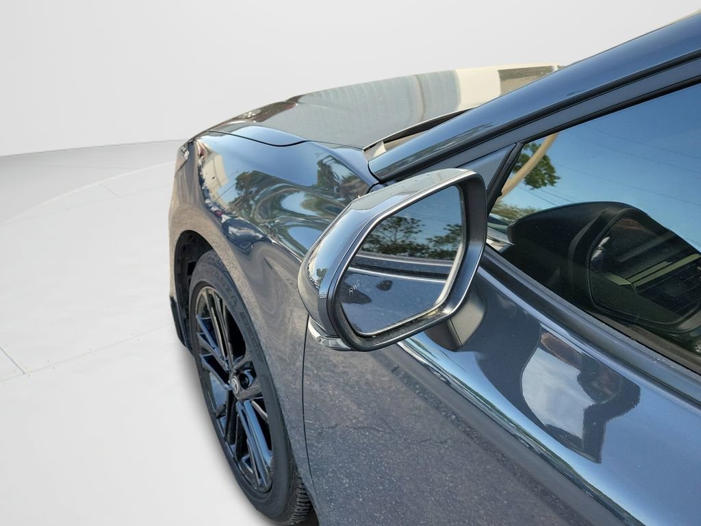 Used 2025 Toyota Camry SE image 11