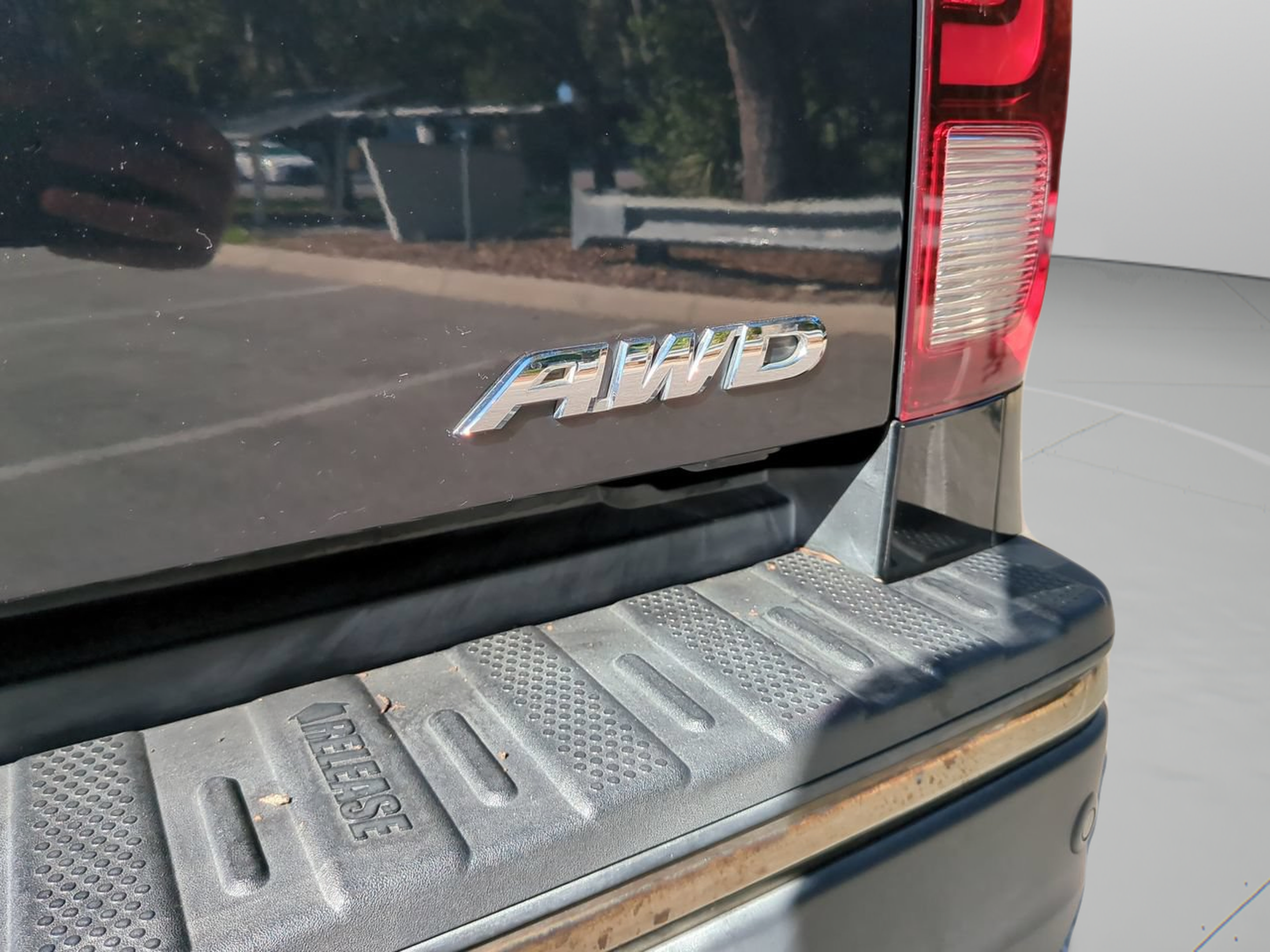 Used 2017 Honda Ridgeline Black Edition image 23