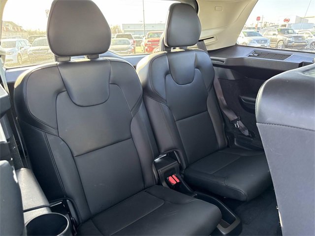 Used 2025 Volvo XC90 B5 Core image 21