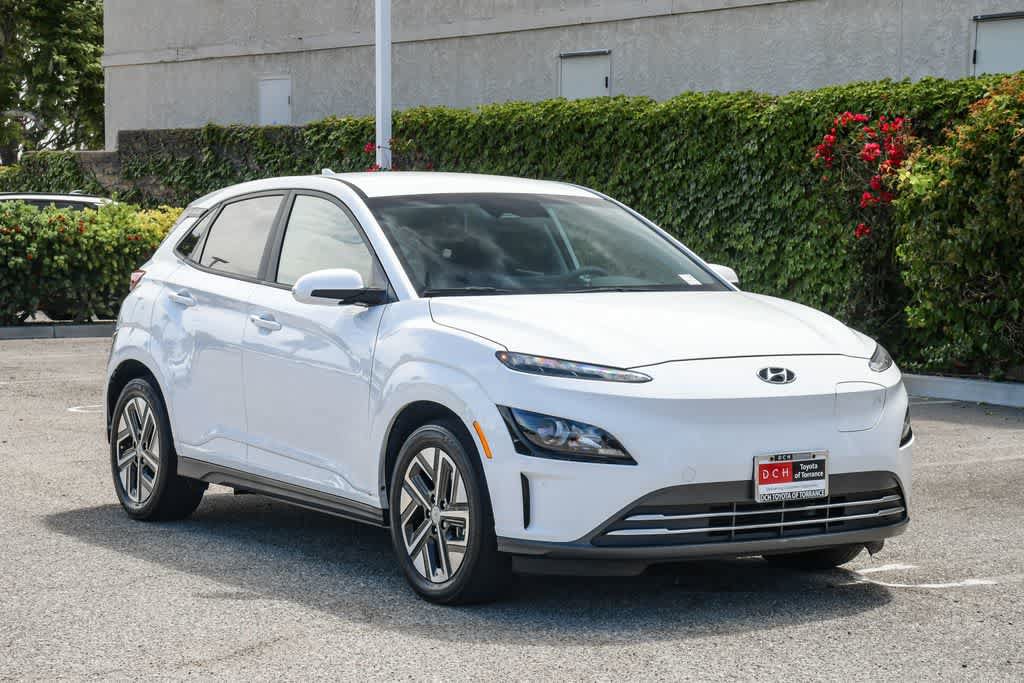 Used 2023 Hyundai Kona SE FWD video 3