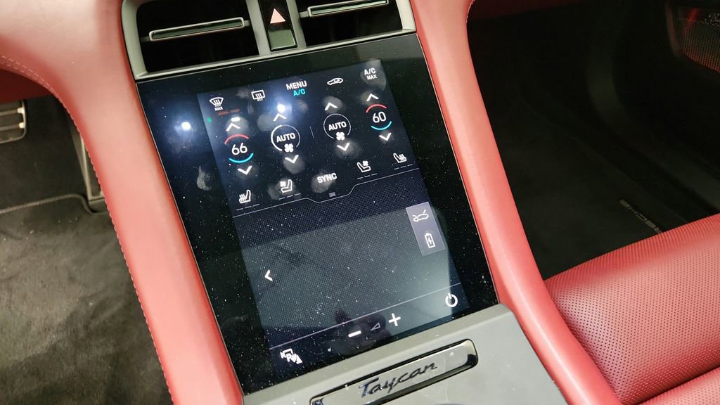 Used 2020 Porsche Taycan Turbo S AWD/4WD image 37