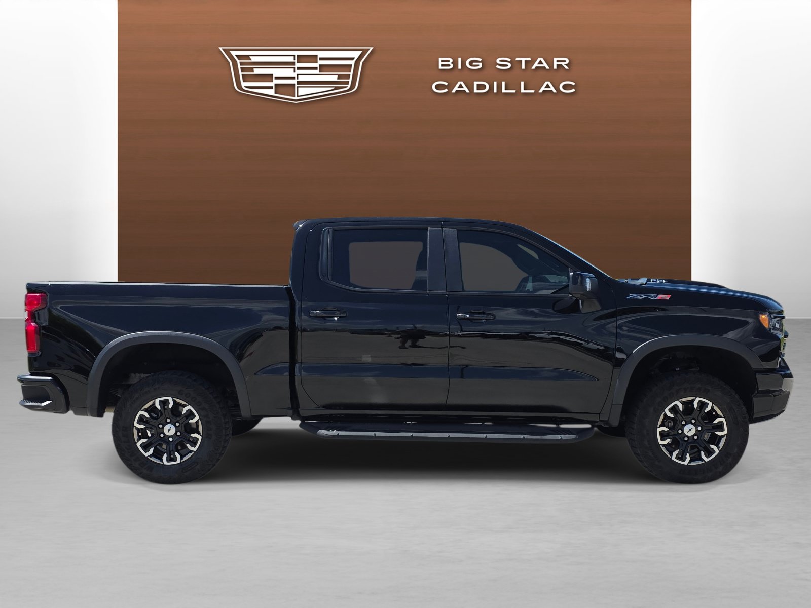 Used 2025 Chevrolet Silverado 1500 ZR2 AWD/4WD image 6