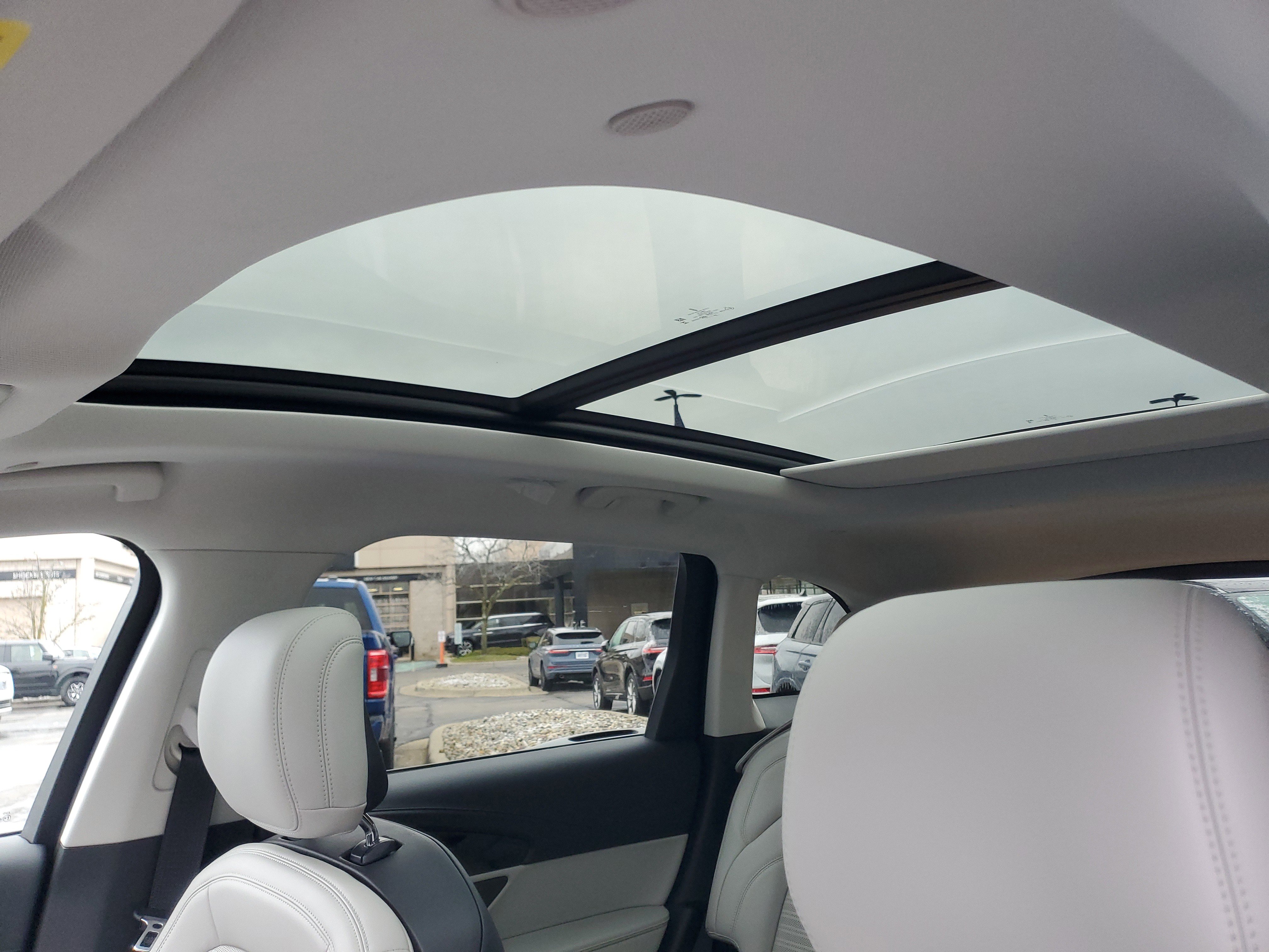 New 2026 Lincoln Nautilus Reserve w/ Jet Appearance Package image 10