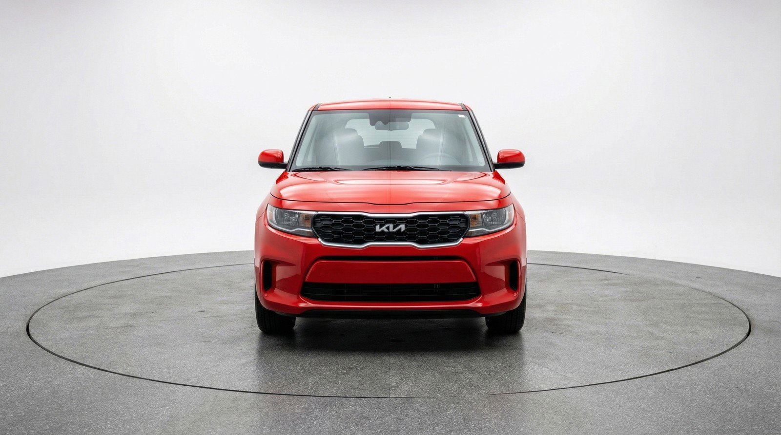 Used 2025 Kia Soul LX w/ LX Technology Package image 2