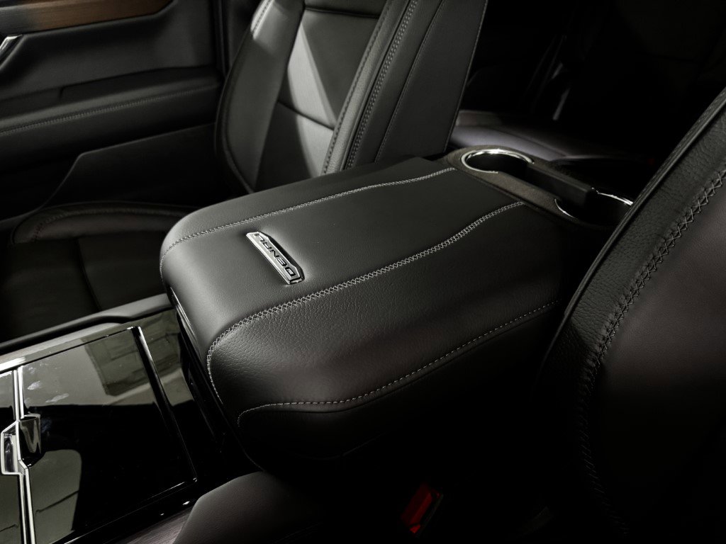 New 2026 GMC Yukon Denali w/ Sun & Power Step Package image 23