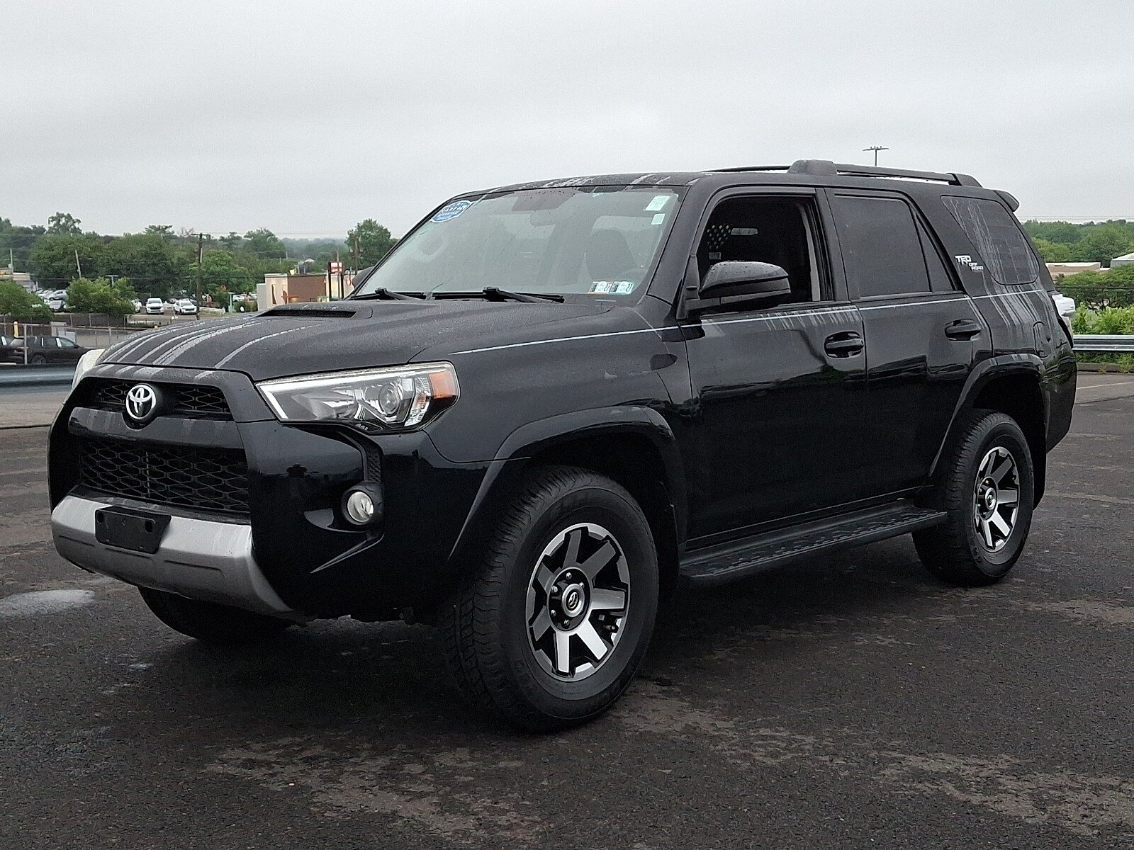 Used 2019 Toyota 4Runner TRD Off-Road AWD/4WD image 3