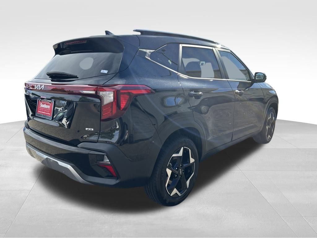 Certified 2025 Kia Seltos S image 9