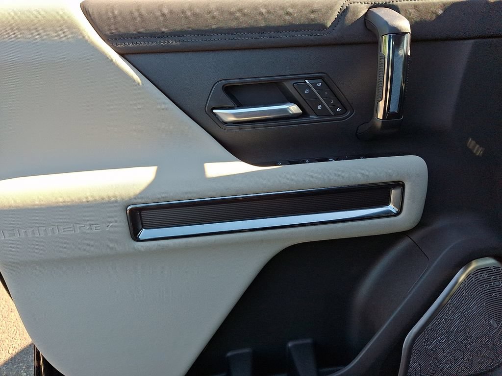 New 2026 GMC Hummer EV SUV AWD/4WD image 8