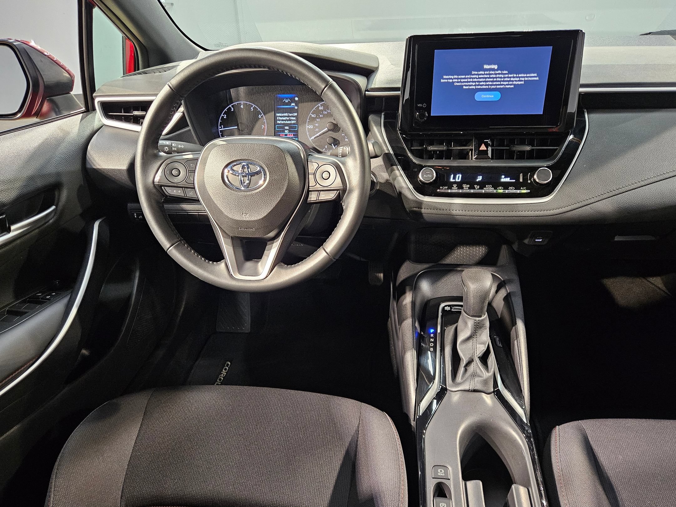 Used 2025 Toyota Corolla SE FWD image 9