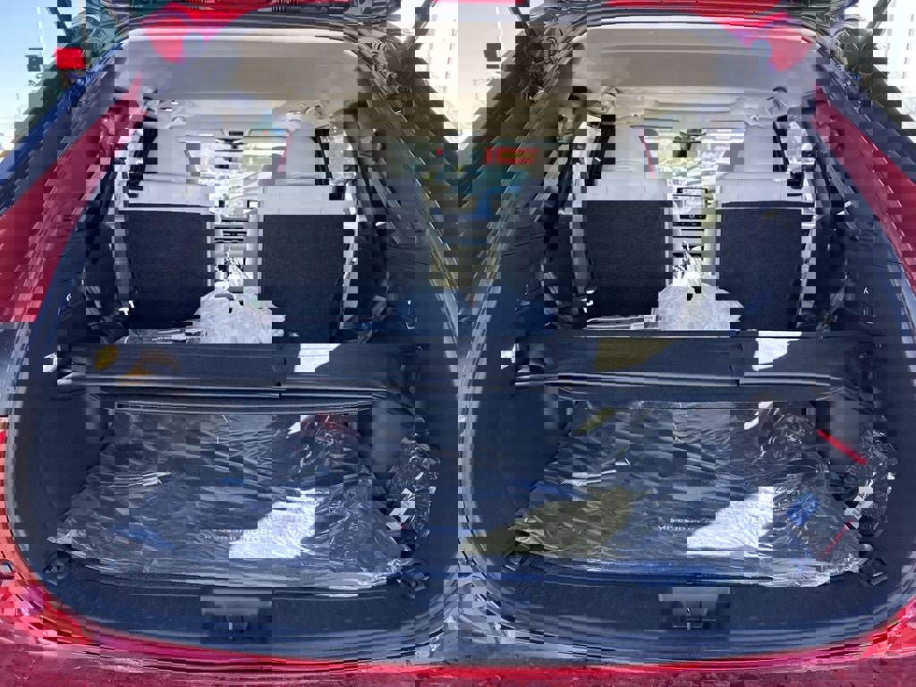 New 2025 Mitsubishi Outlander SE image 50