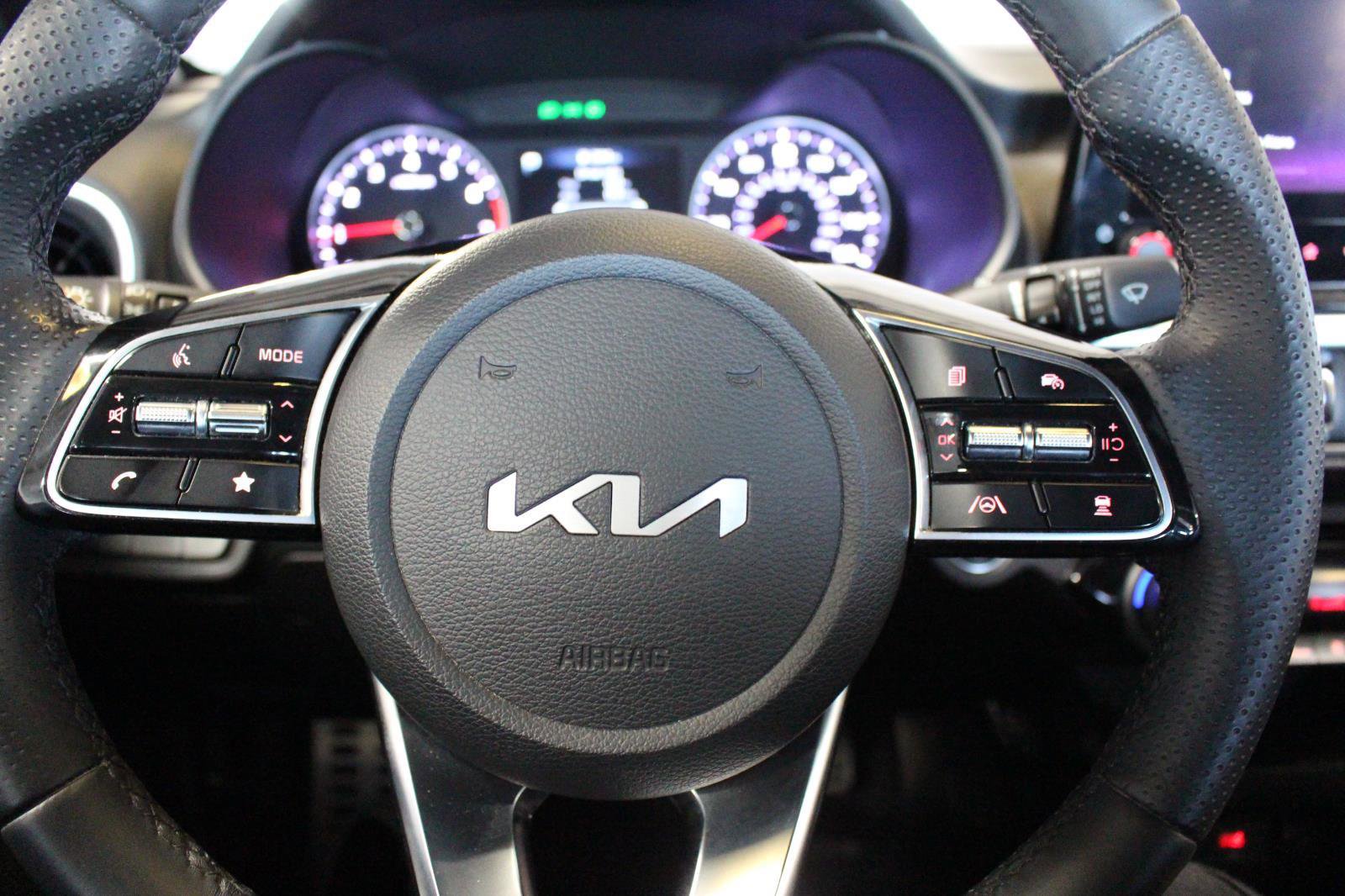 Certified 2023 Kia Forte GT-Line w/ GT-Line Technology Package image 20